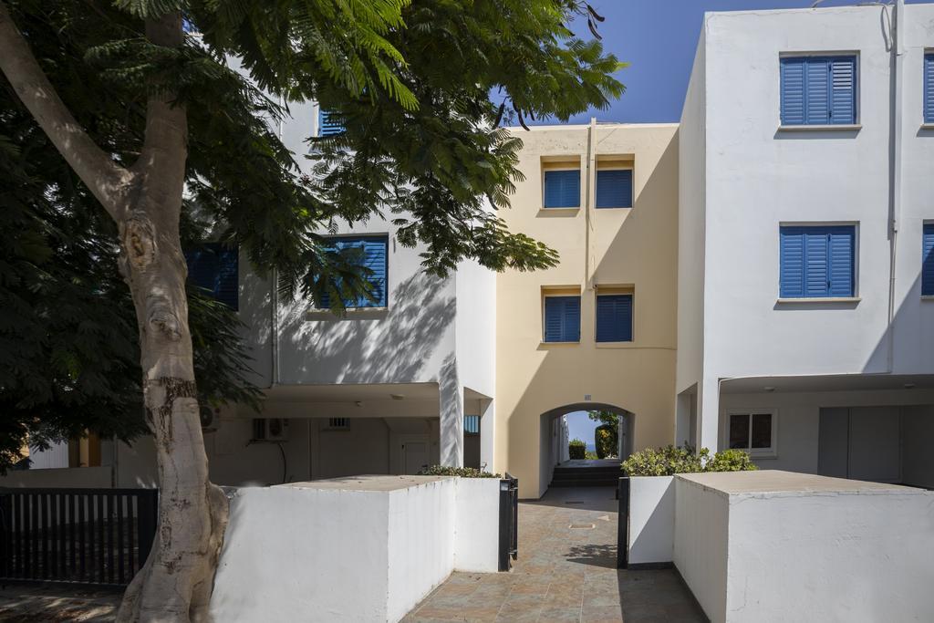 Protaras Beachfront Sirina Lina Suite Paralimni Exteriör bild
