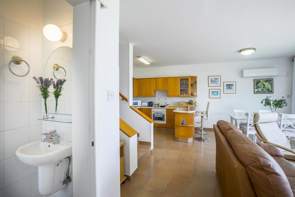 Protaras Beachfront Sirina Lina Suite Paralimni Exteriör bild