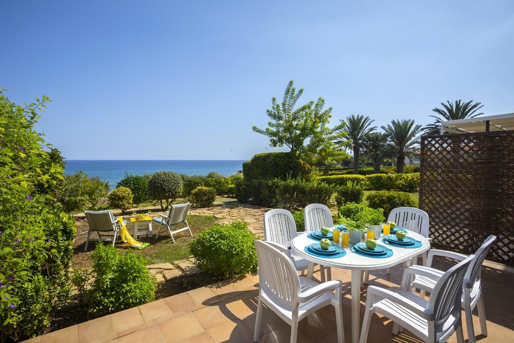 Protaras Beachfront Sirina Lina Suite Paralimni Exteriör bild