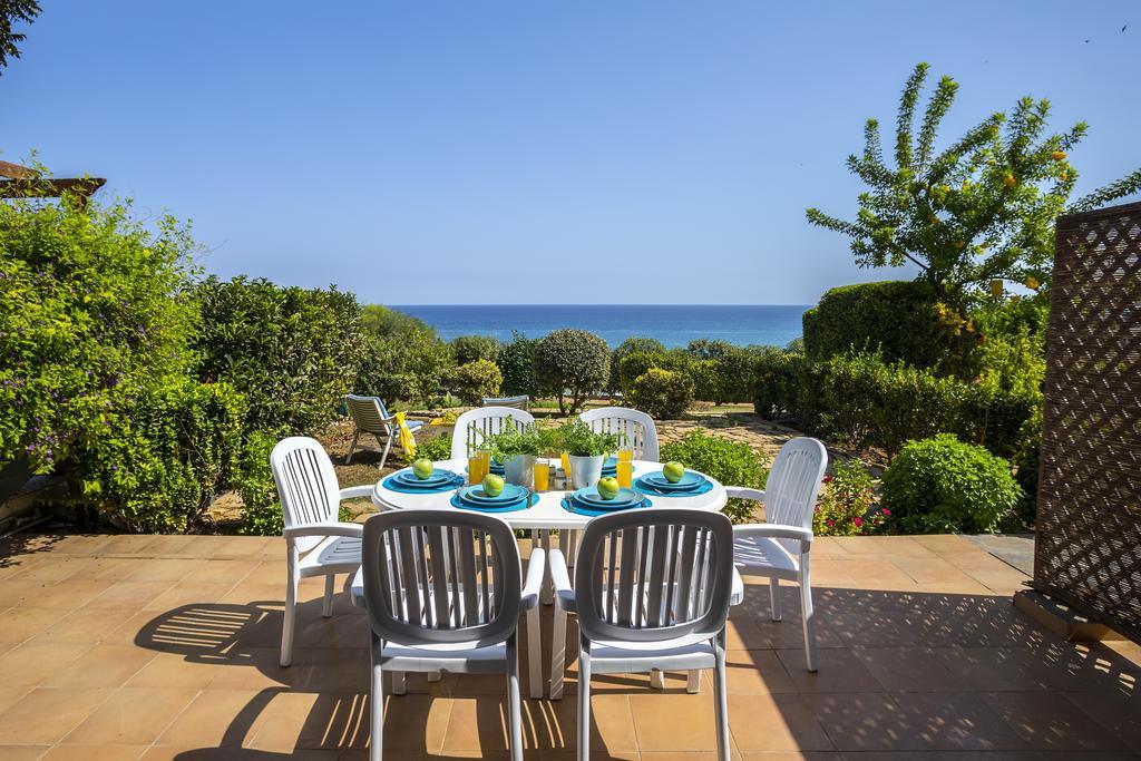 Protaras Beachfront Sirina Lina Suite Paralimni Exteriör bild